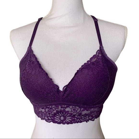 PINK Victoria's Secret Other - PINK Victoria’s Secret lace push up bra medallion lace trim size Medium M